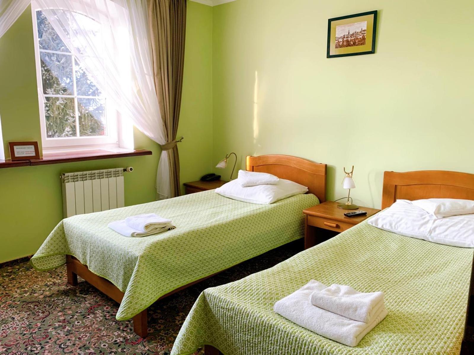 Hotel Marko Перемишль Екстер'єр фото