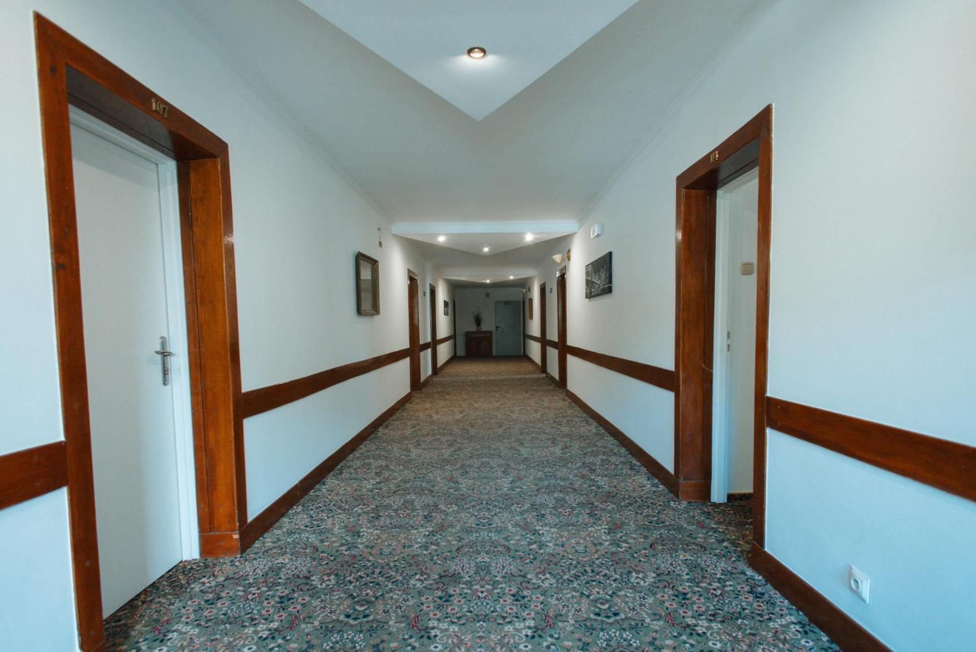 Hotel Marko Перемишль Екстер'єр фото