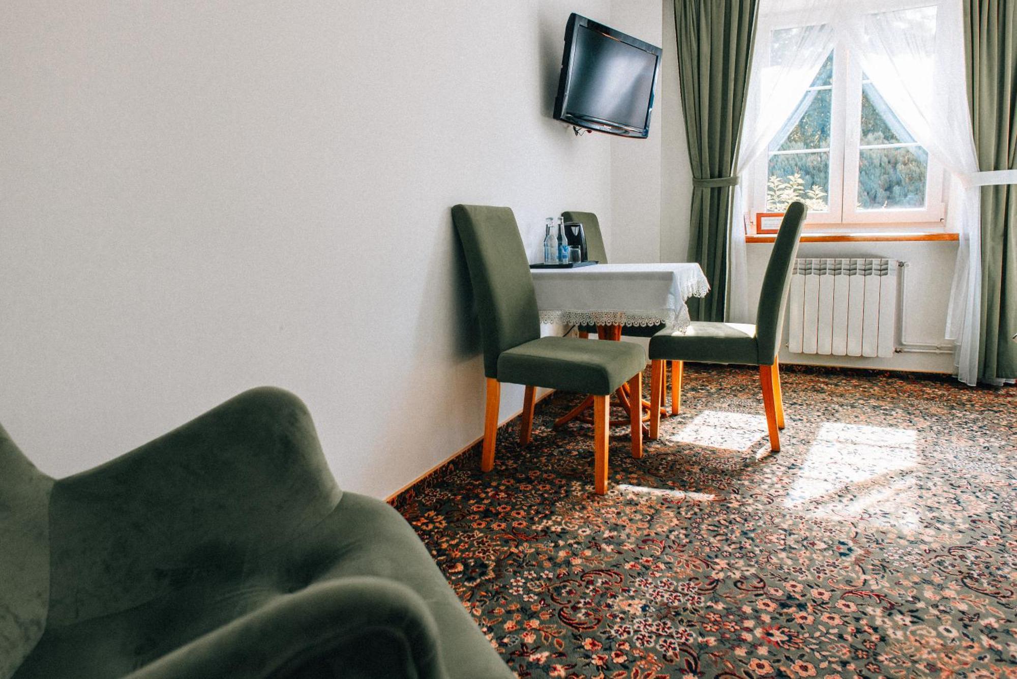Hotel Marko Перемишль Екстер'єр фото