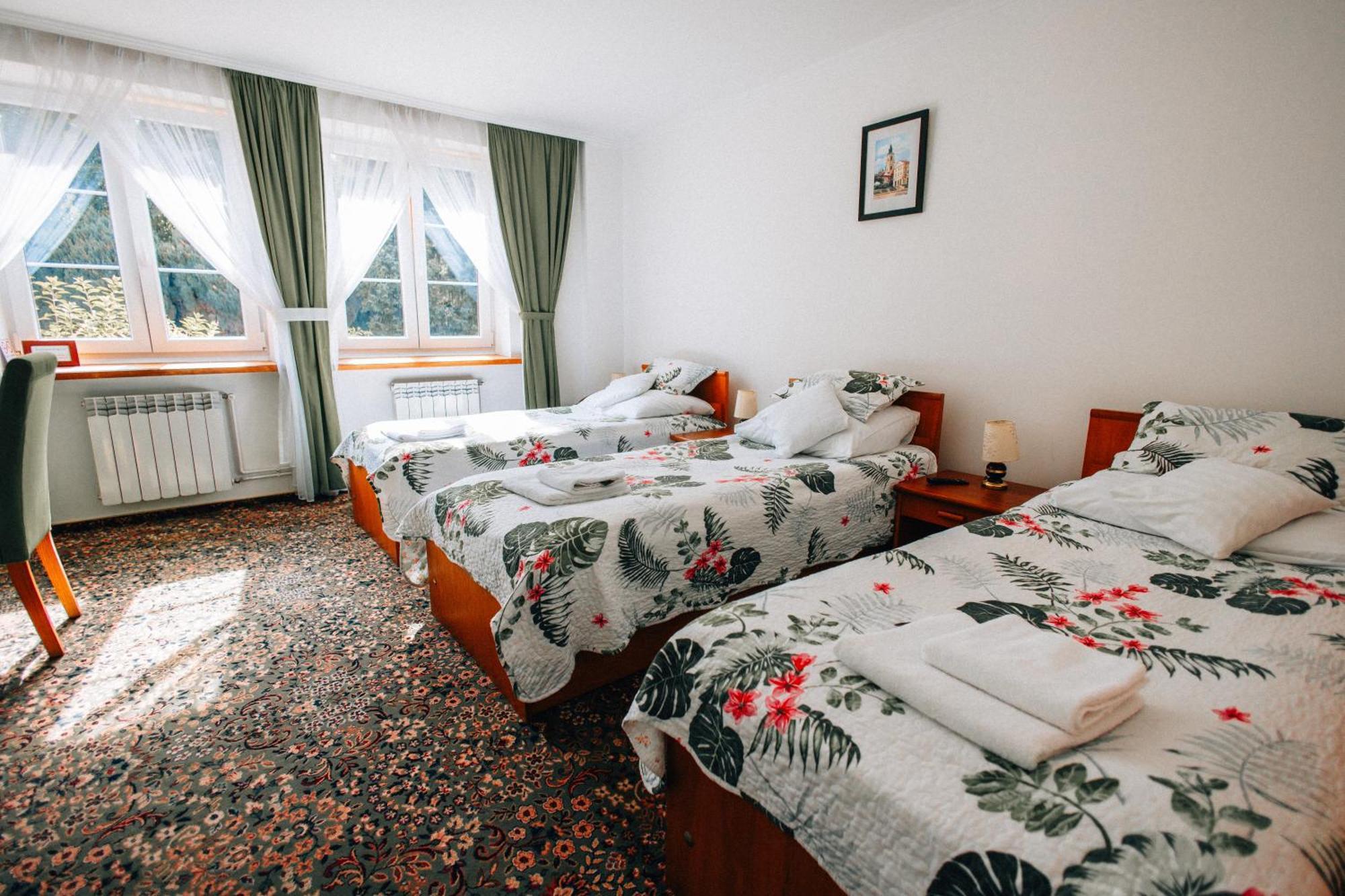 Hotel Marko Перемишль Екстер'єр фото